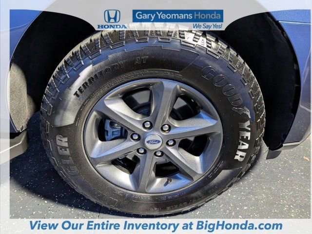 Used 2020 Ford Expedition XLT w/ Equipment Group 202A AWD/4WD image 13