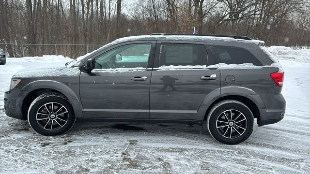 Used 2019 Dodge Journey SE w/ Blacktop Package image 6