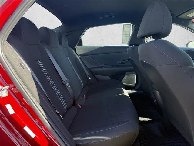 Certified 2025 Hyundai Elantra Sport w/ Cargo Package image 17