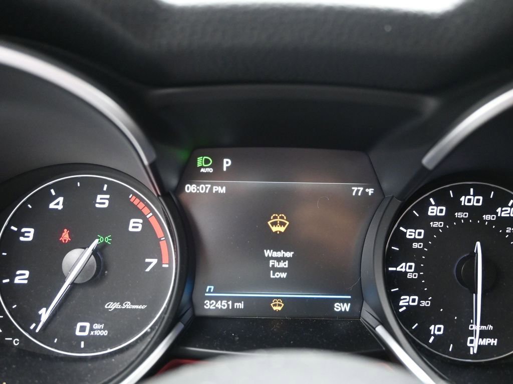Used 2020 Alfa Romeo Stelvio RWD image 10