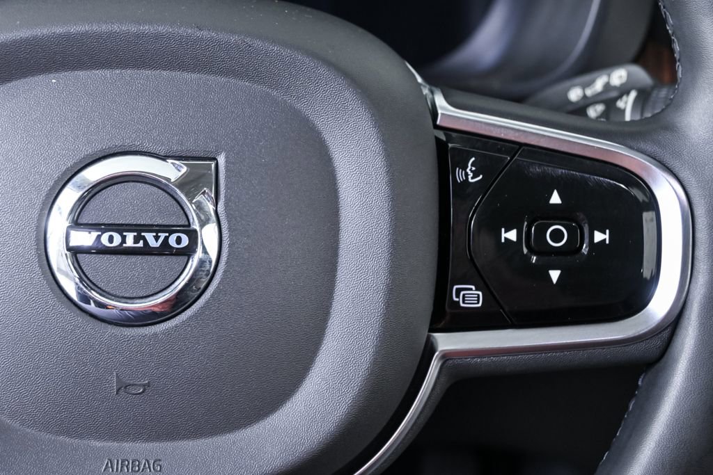 Certified 2023 Volvo XC60 B5 Ultimate image 13