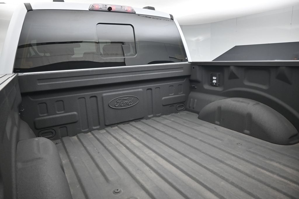 Used 2025 Ford F150 Raptor w/ Equipment Group 803A Raptor R AWD/4WD image 26