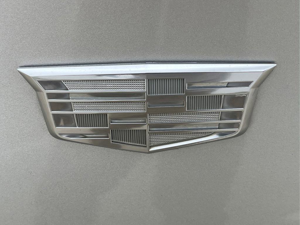 Used 2019 Cadillac XTS Luxury image 10