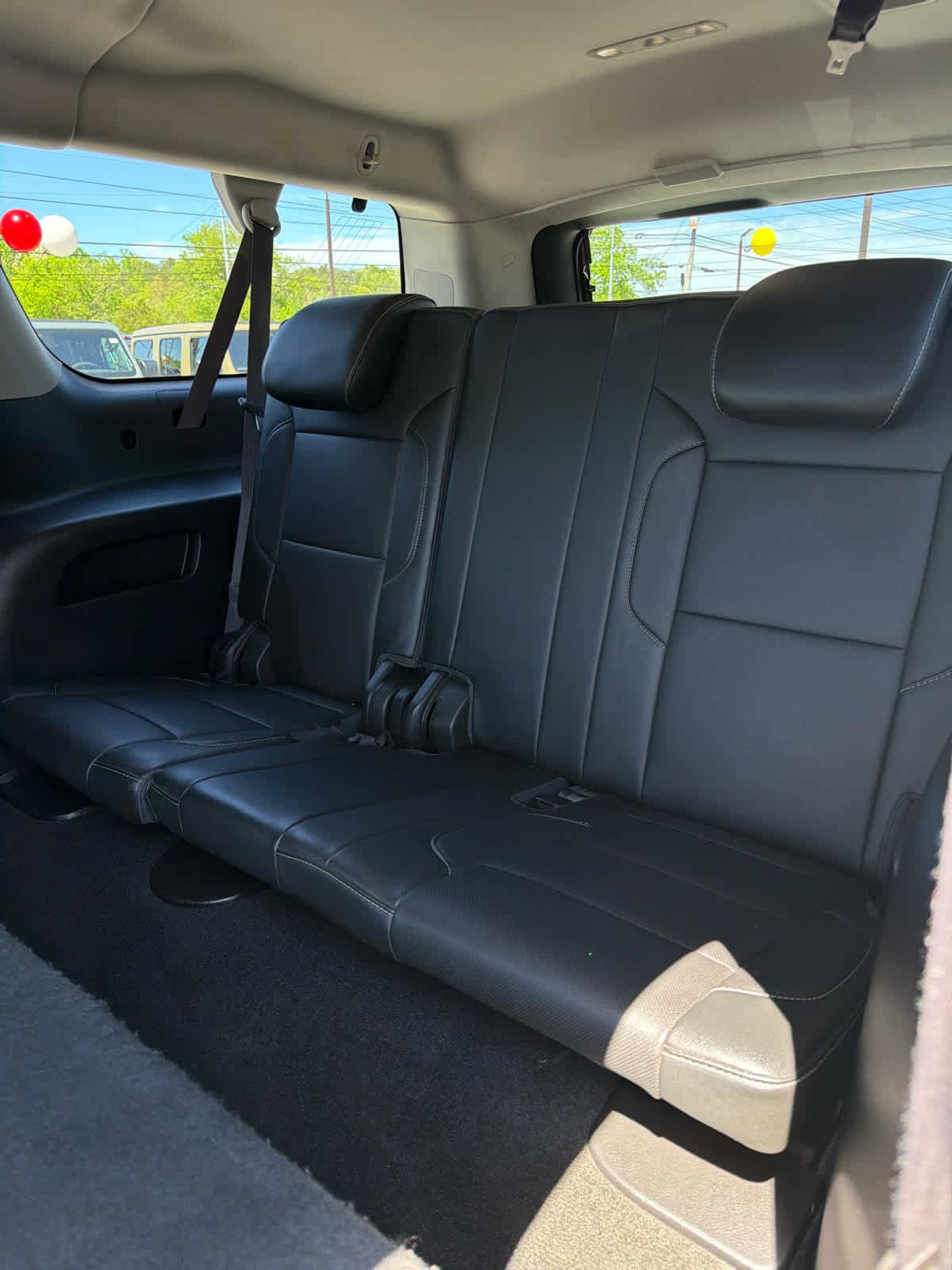 Used 2017 GMC Yukon XL SLT w/ Open Road Package AWD/4WD image 11