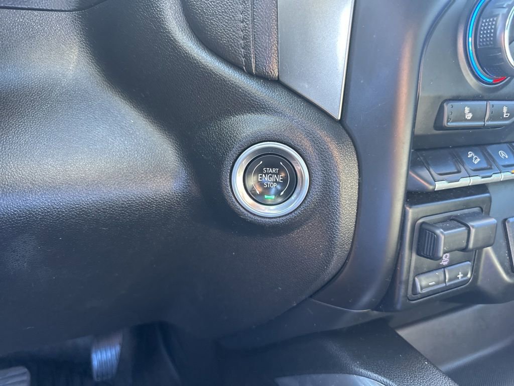 Used 2020 Chevrolet Silverado 1500 LT Trail Boss w/ Midnight Edition image 9