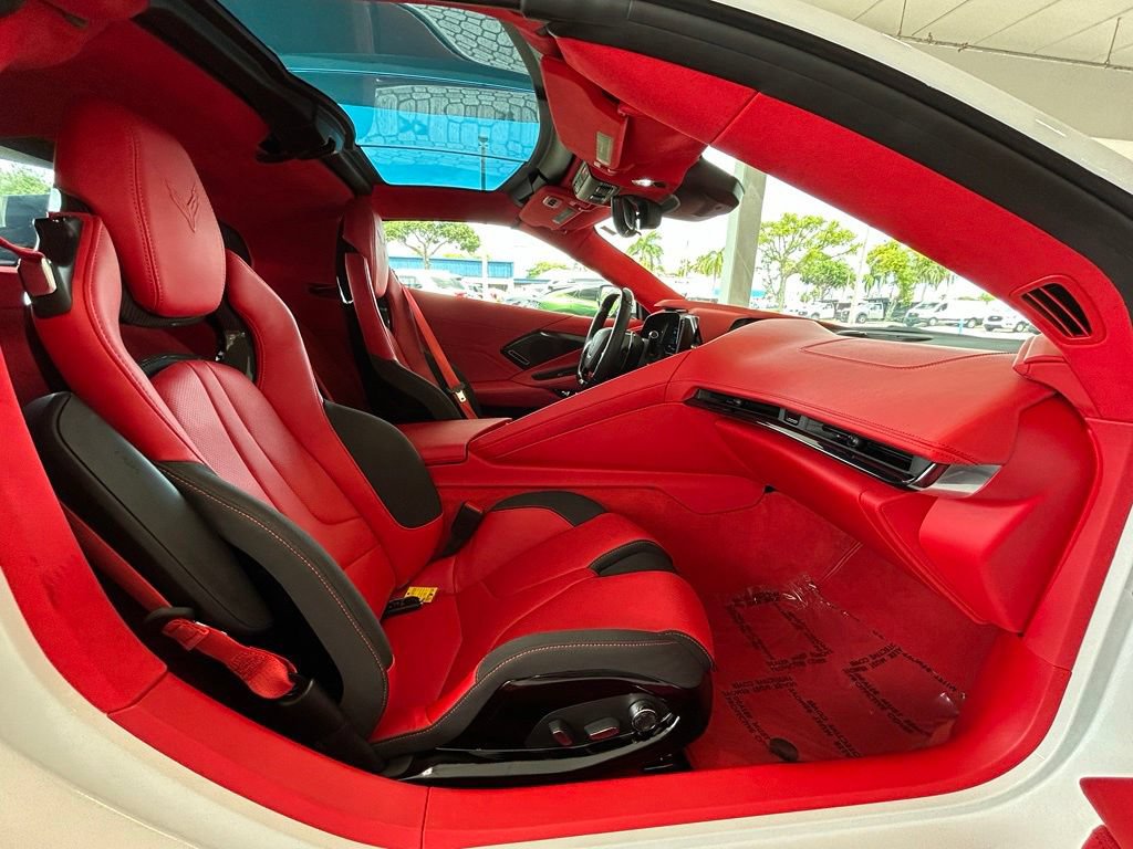 Used 2024 Chevrolet Corvette Z06 w/ Z07 Performance Package RWD image 23