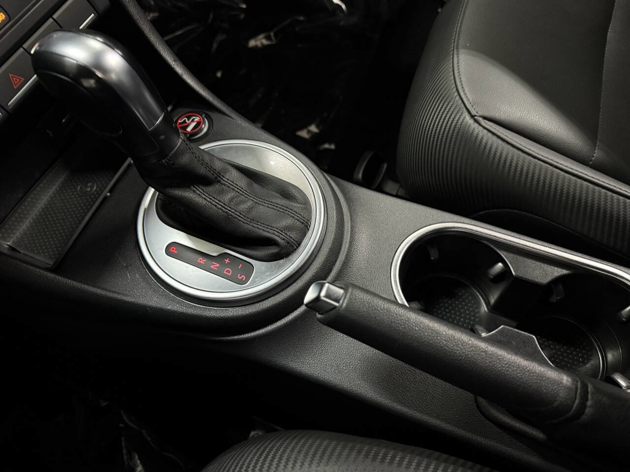 Used 2017 Volkswagen Beetle 1.8T S FWD image 21