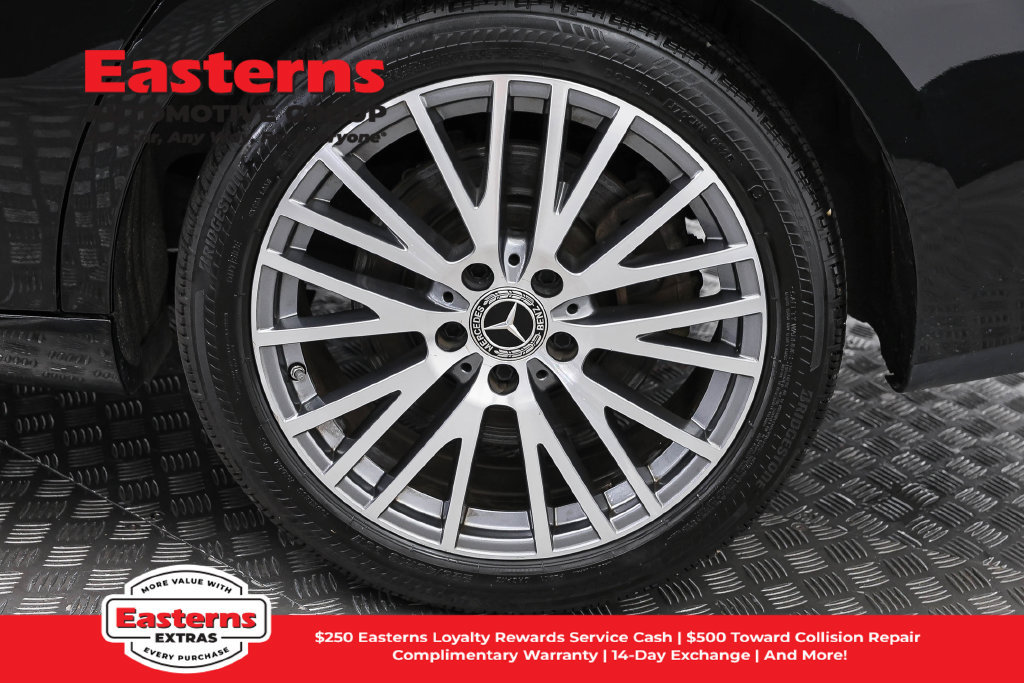 Used 2025 Mercedes-Benz CLA 250 4MATIC image 32