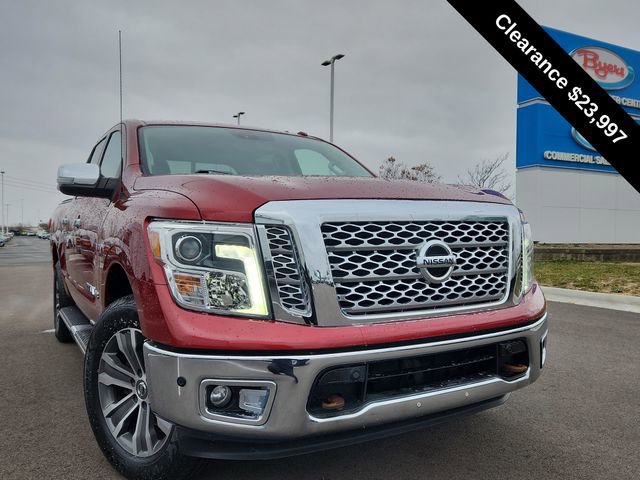 Used 2018 Nissan Titan SL image 12