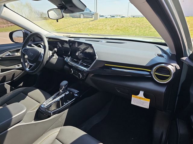 New 2026 Chevrolet Trax ACTIV w/ Driver Confidence Package FWD image 28