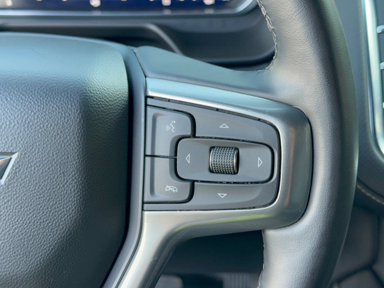 Used 2023 Chevrolet Tahoe Premier RWD image 19