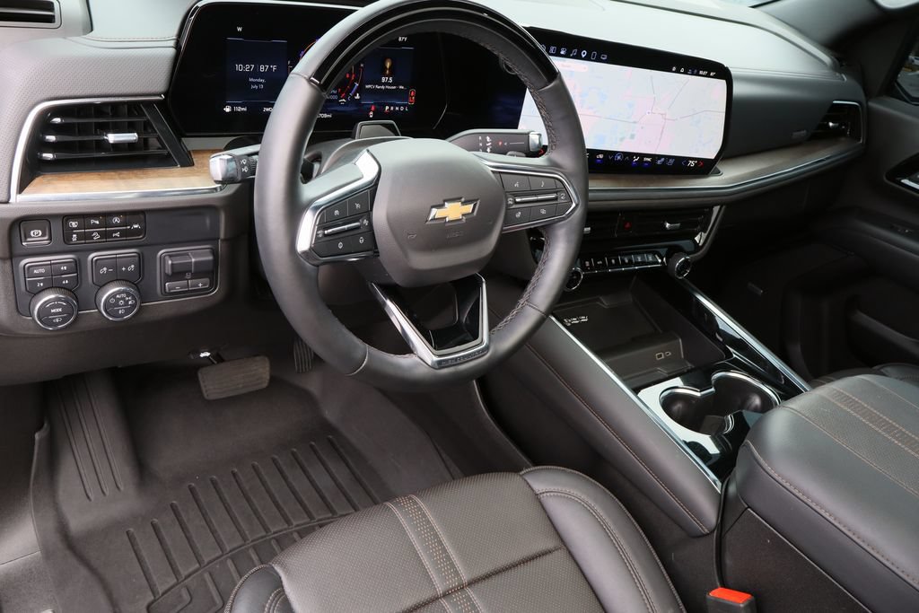 Certified 2025 Chevrolet Tahoe High Country AWD/4WD image 12