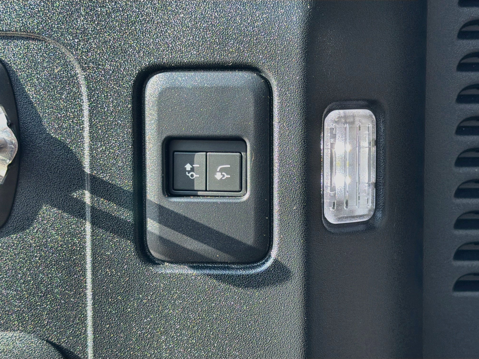 Used 2023 Land Rover Defender 130 X-Dynamic SE AWD/4WD image 47