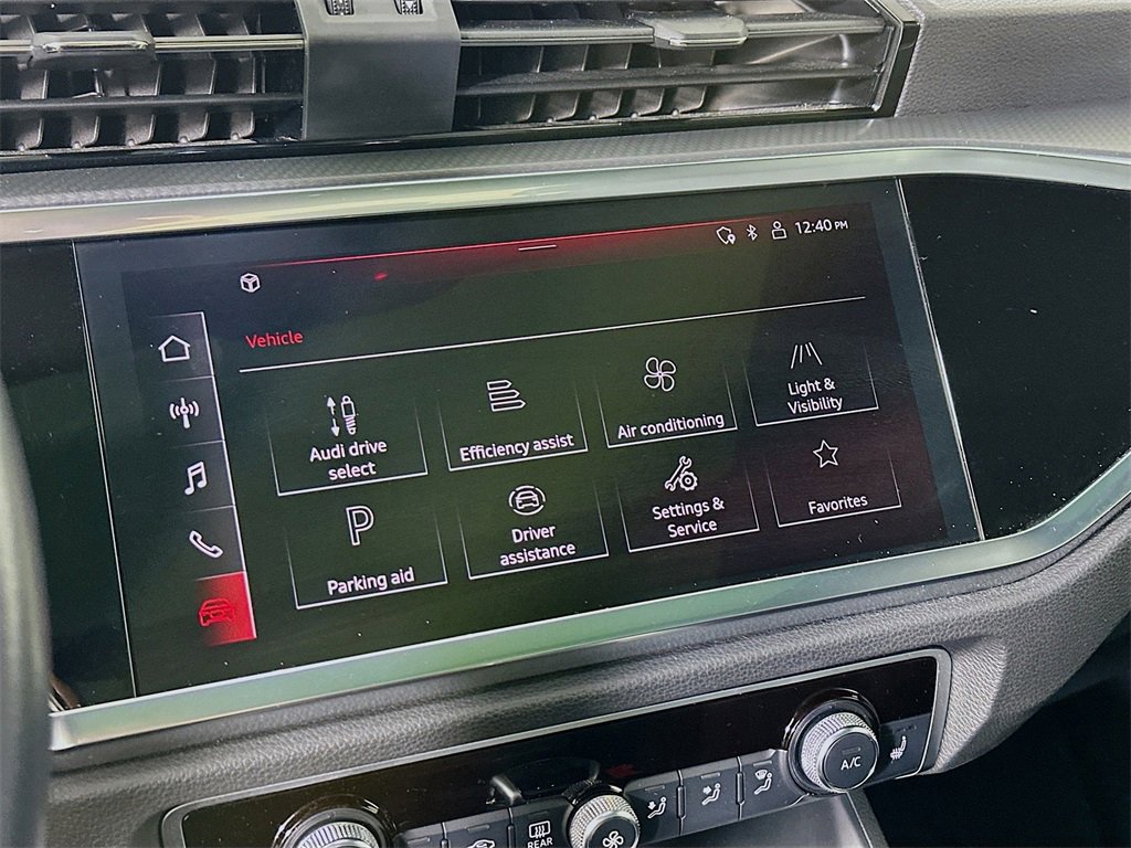 Used 2024 Audi Q3 2.0T Premium image 13