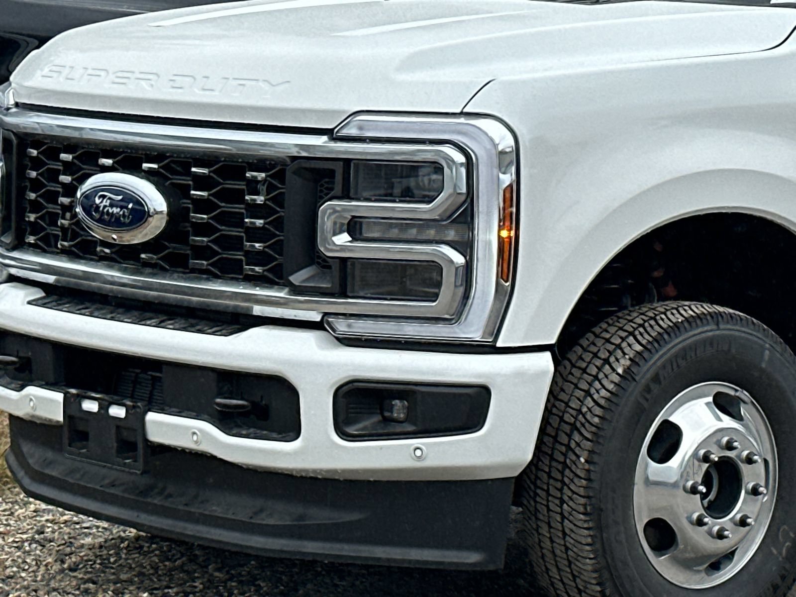 New 2026 Ford F350 Platinum AWD/4WD image 2