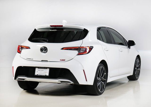Used 2022 Toyota Corolla XSE image 2
