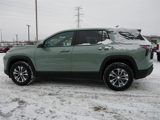 Used 2026 Chevrolet Equinox LT w/ Convenience Package II image 4