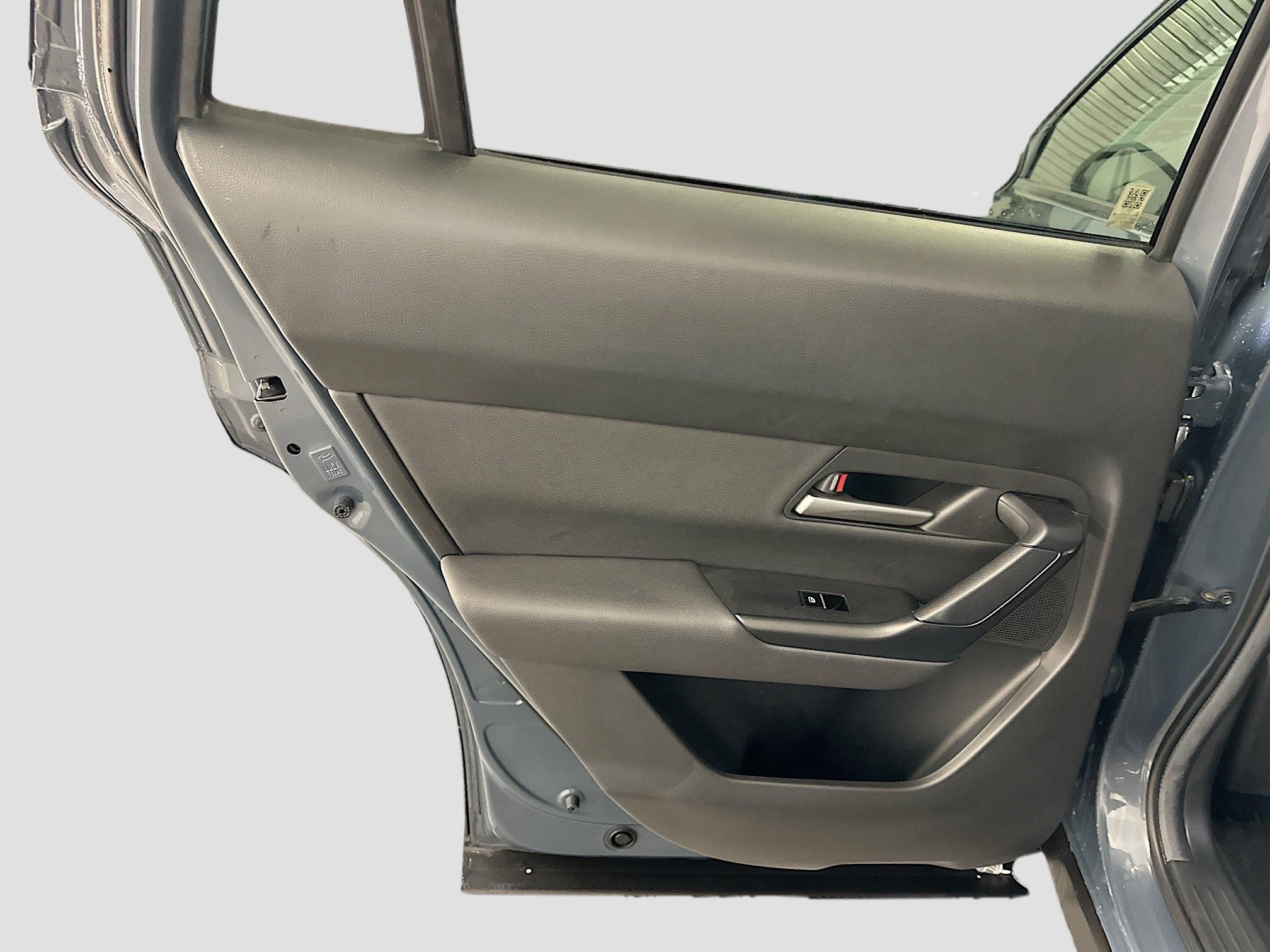 Used 2024 MAZDA CX-50 AWD 2.5 S w/ Premium Package image 27