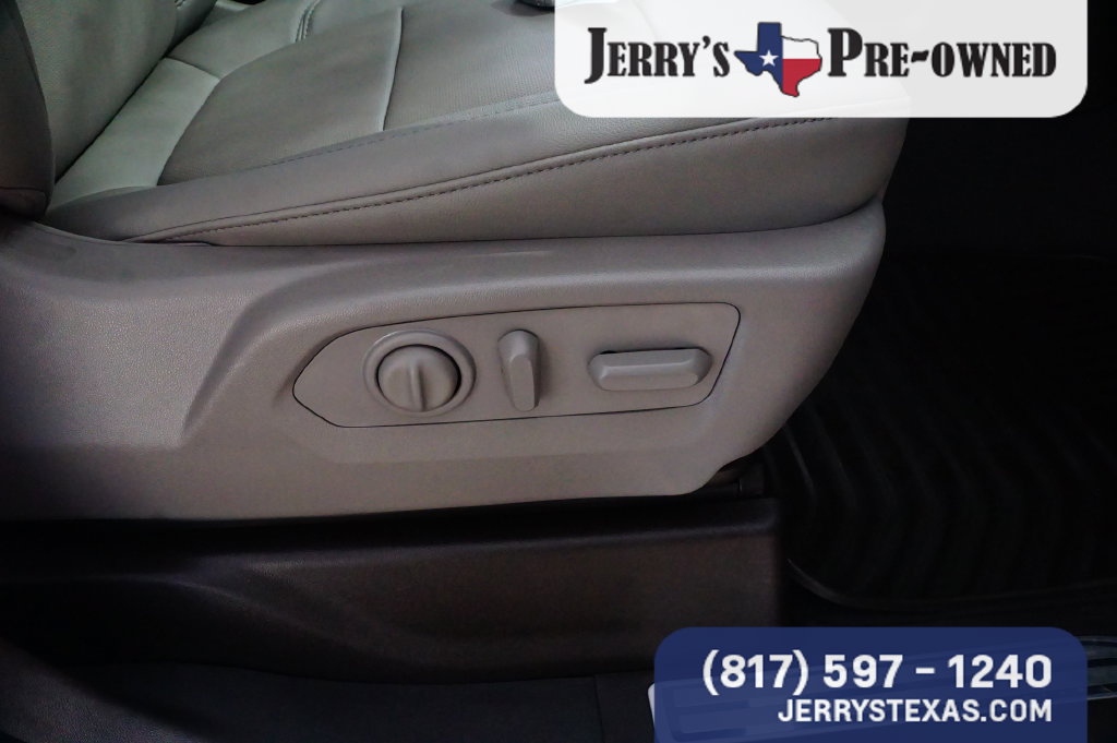 Used 2022 Chevrolet Silverado 3500 LTZ w/ LTZ Texas Edition AWD/4WD image 25
