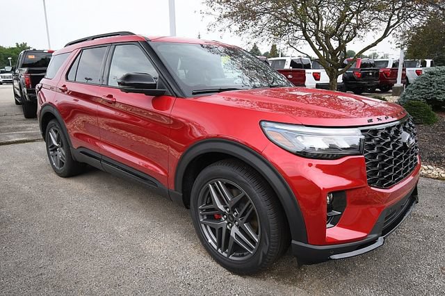 New 2026 Ford Explorer ST w/ Sun And Sound Package