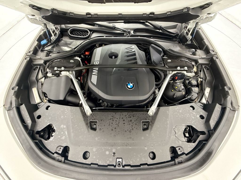 Certified 2023 BMW 740i RWD image 27