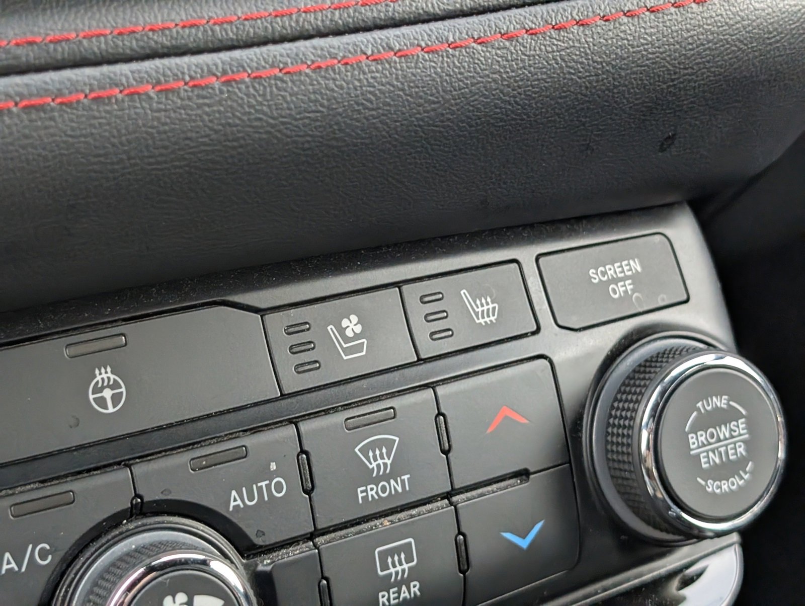 Certified 2024 Dodge Durango GT image 19