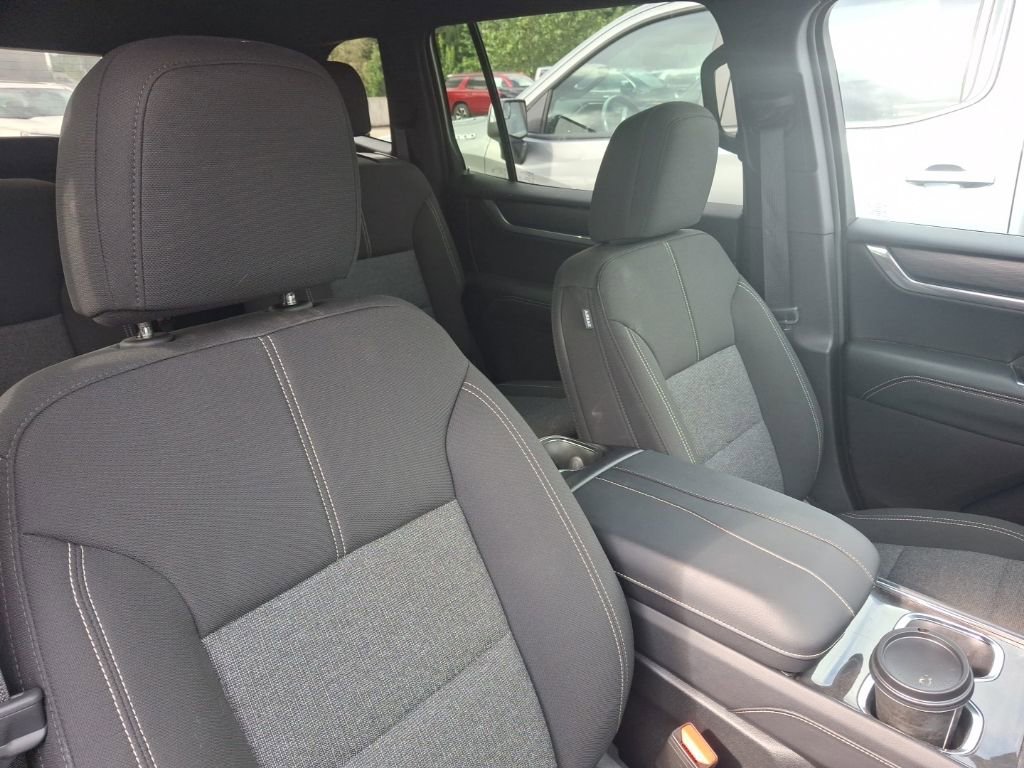 Used 2026 GMC Acadia Elevation w/ Black Edition AWD/4WD image 12