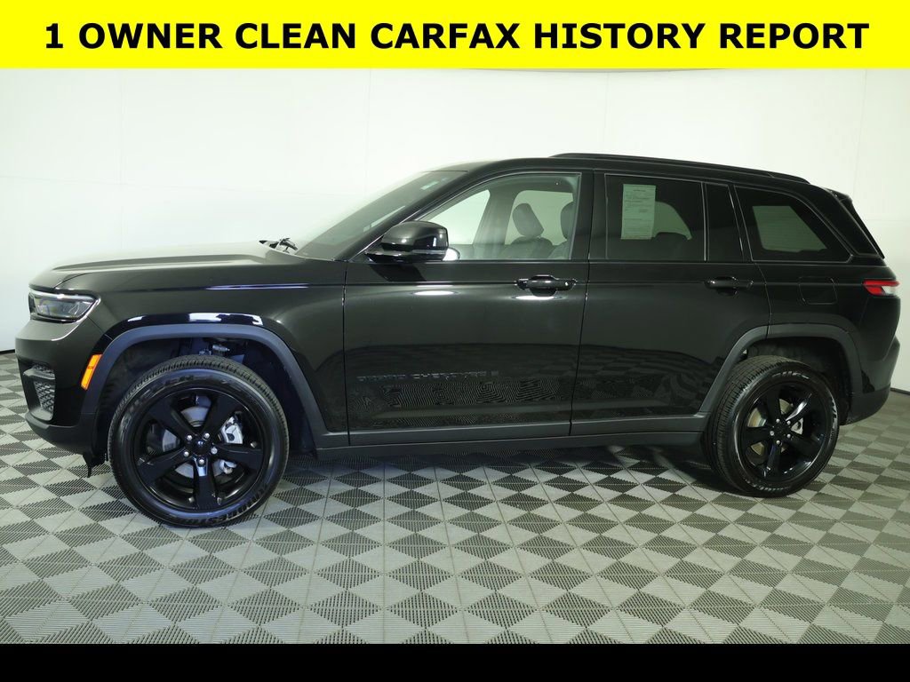 Used 2022 Jeep Grand Cherokee Altitude image 4