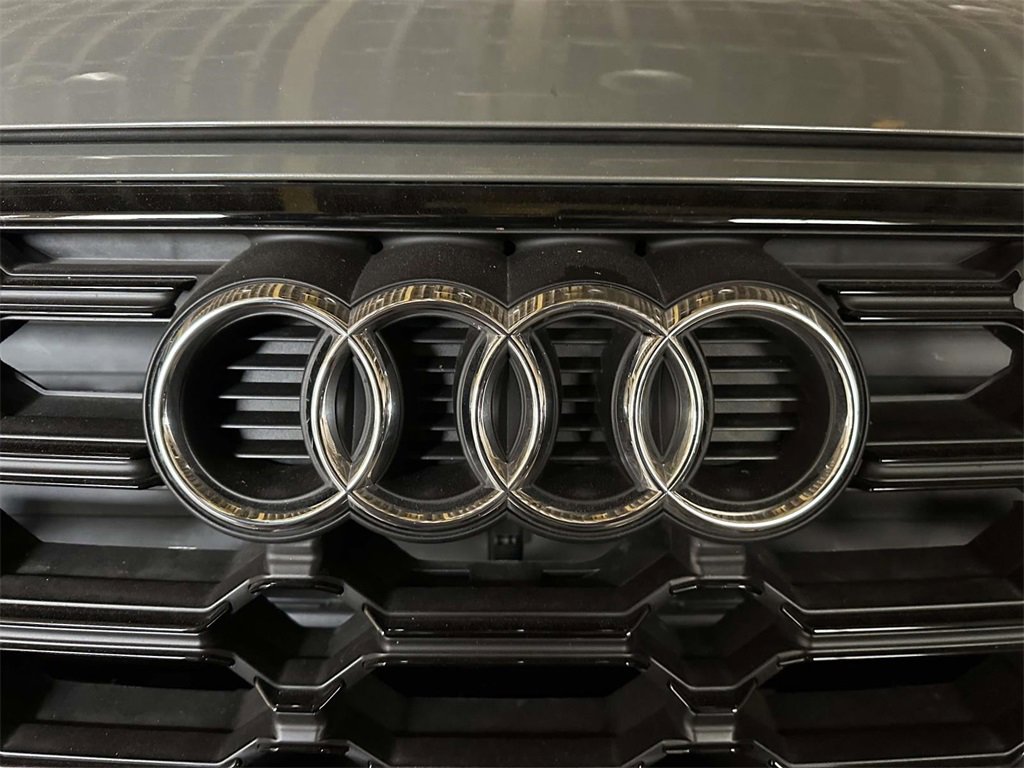 Used 2025 Audi Q5 2.0T Premium w/ Convenience Plus Package image 30