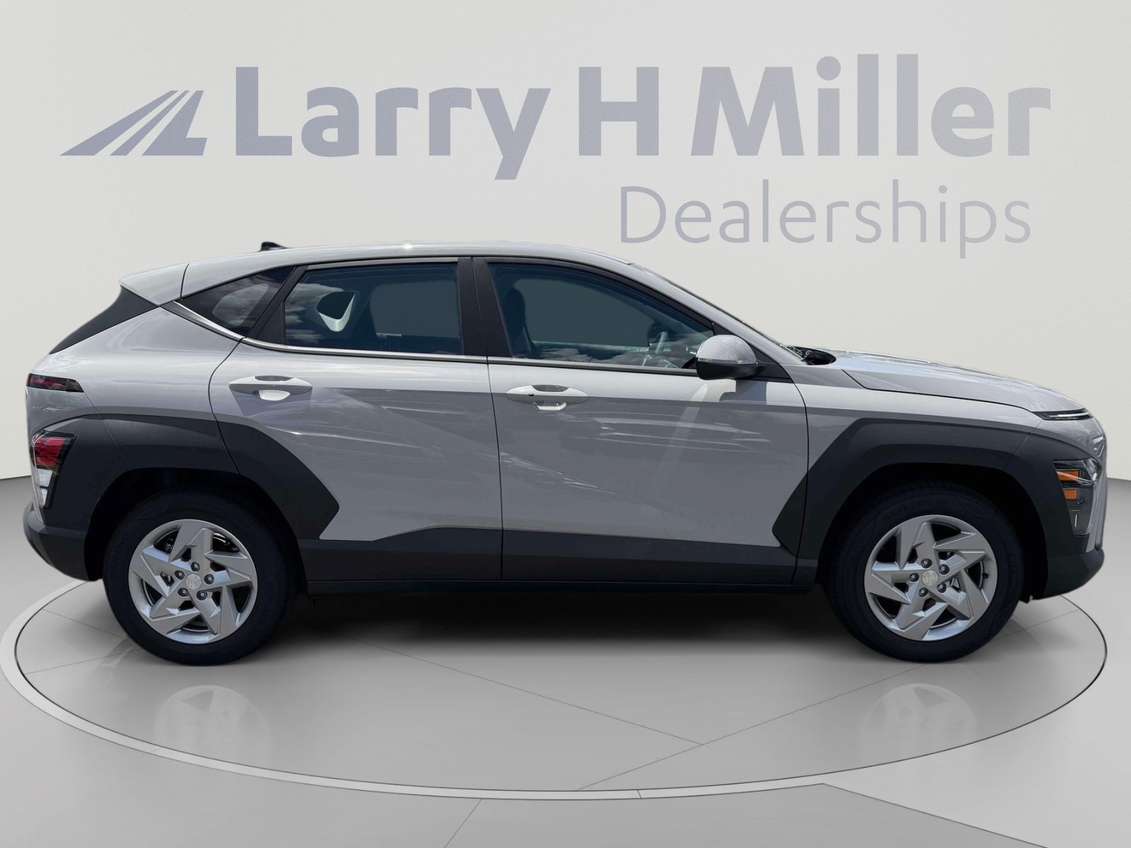 New 2027 Hyundai Kona SE FWD image 9