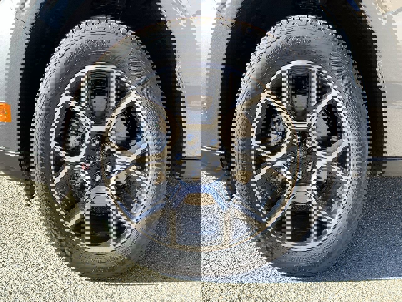 New 2025 Ford Maverick Lariat w/ 4K Tow Package image 12