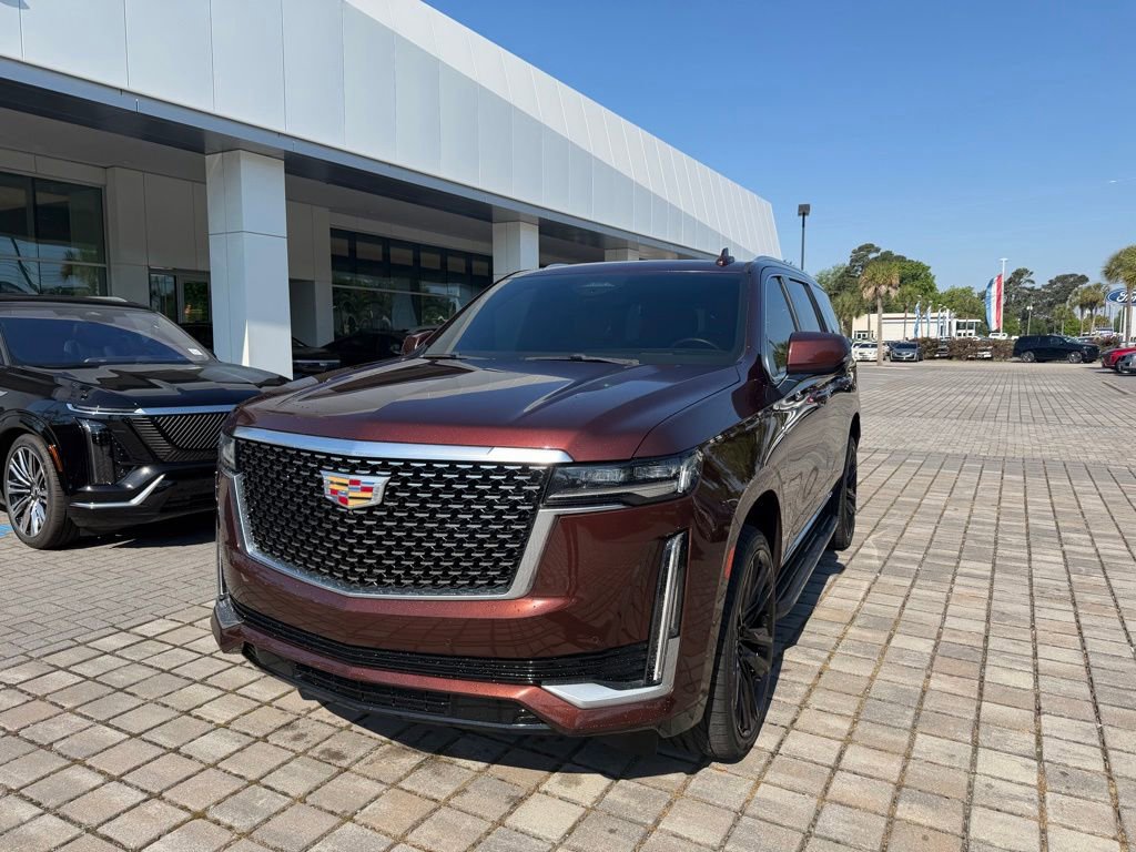 Used 2022 Cadillac Escalade Premium Luxury AWD/4WD image 2