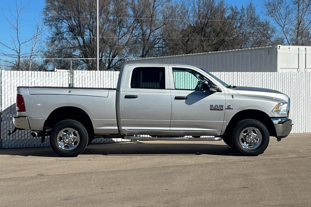 Used 2013 RAM 2500 Tradesman w/ Chrome Appearance Group AWD/4WD image 3