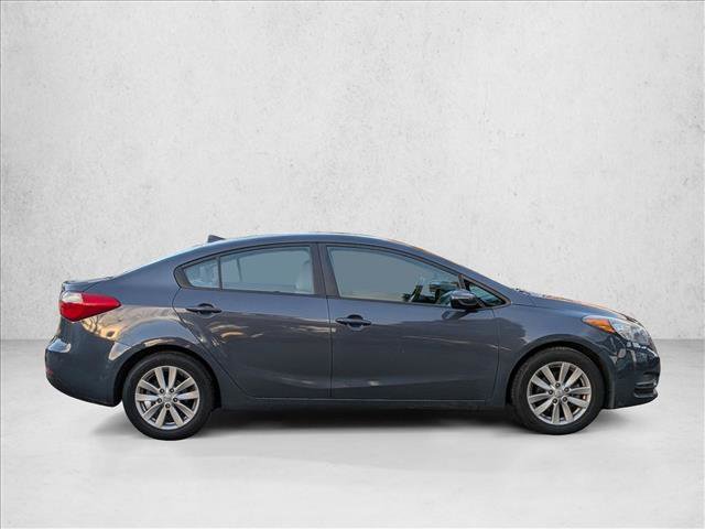 Used 2016 Kia Forte LX w/ LX Popular Plus Package image 4