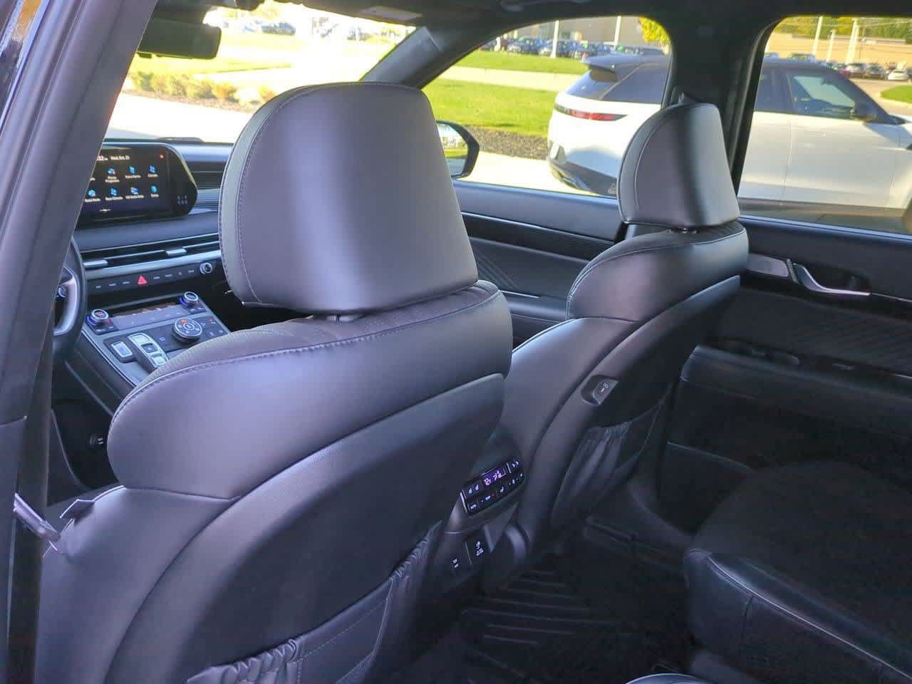 Used 2024 Hyundai Palisade Calligraphy AWD/4WD image 17