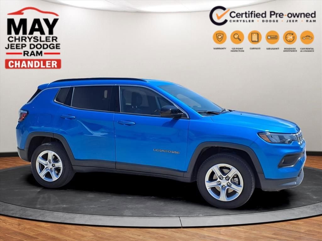 Used 2023 Jeep Compass Latitude w/ Convenience Group image 2