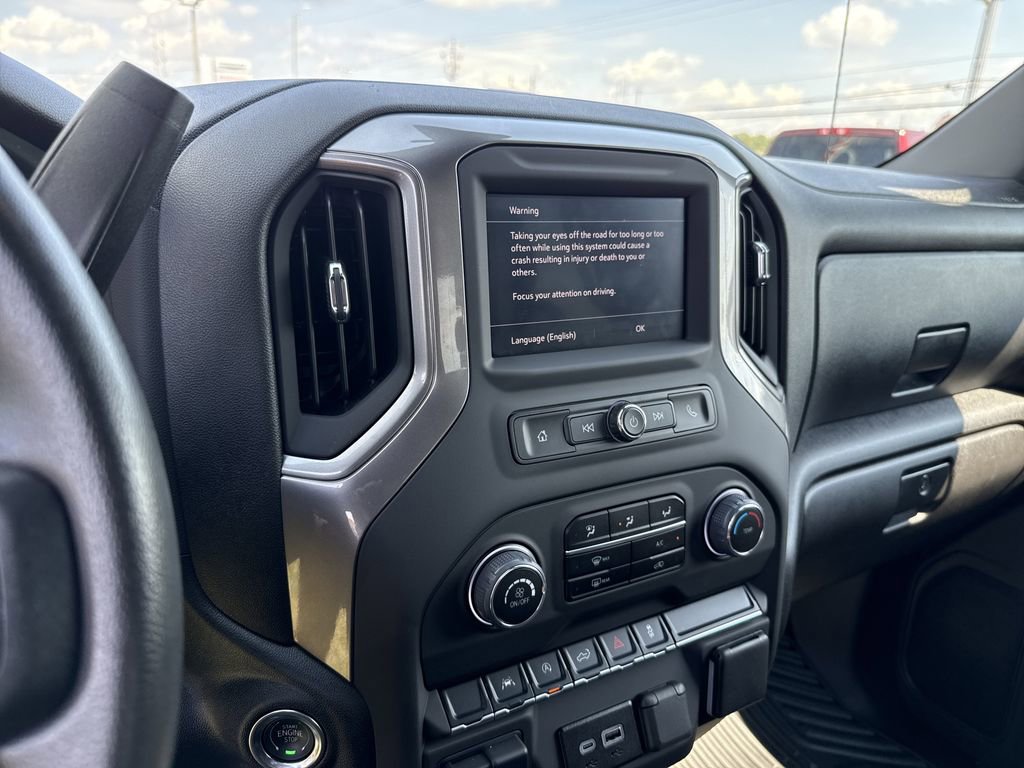 Used 2025 Chevrolet Silverado 1500 Custom image 27