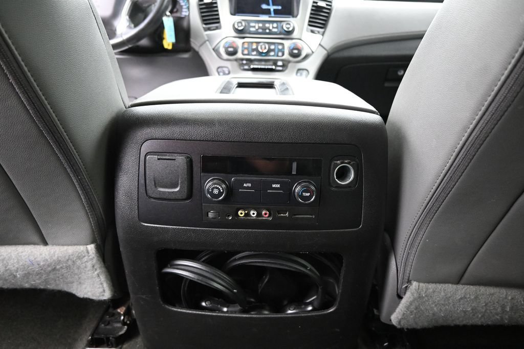 Used 2016 Chevrolet Suburban LT AWD/4WD image 27
