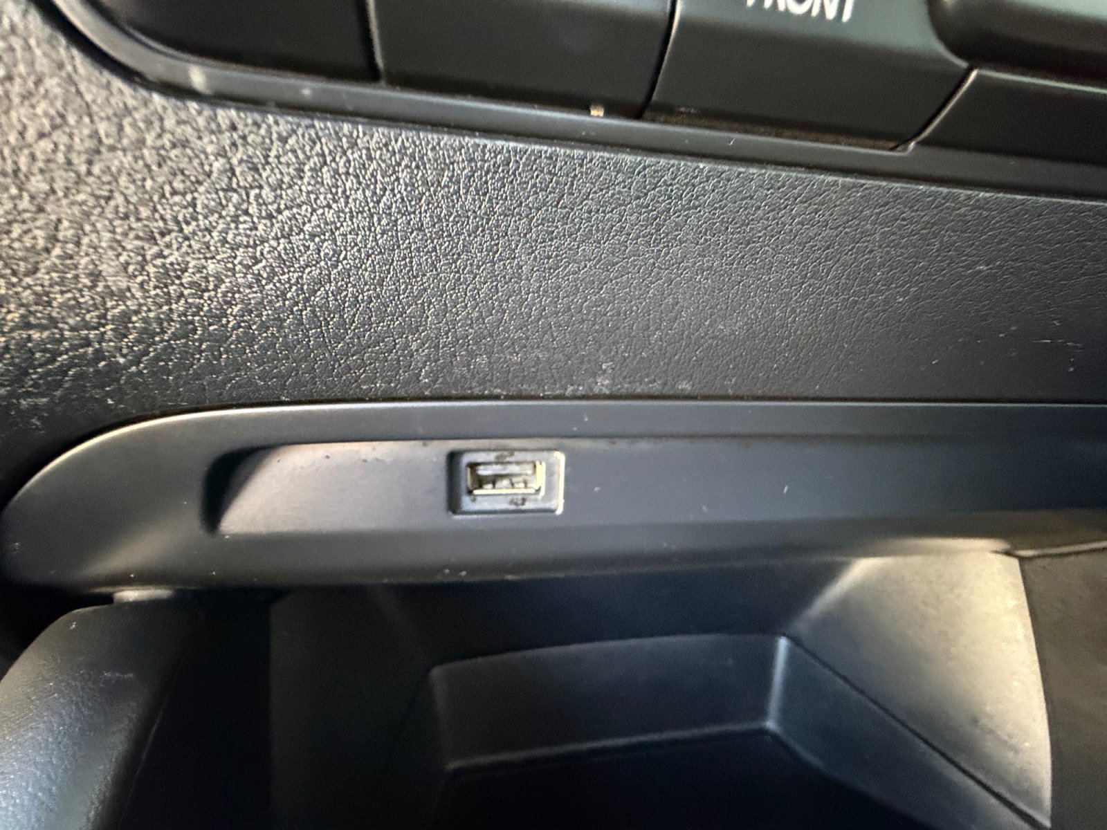 Used 2019 MAZDA MAZDA3 Sedan FWD image 31