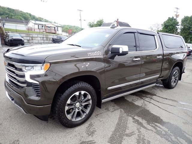 Used 2023 Chevrolet Silverado 1500 High Country w/ Technology Package AWD/4WD image 2