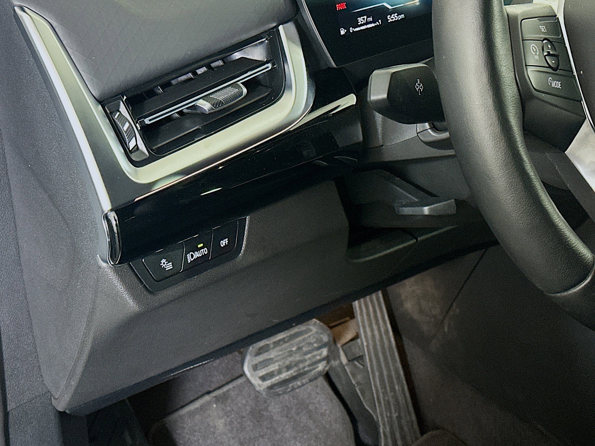 Used 2025 BMW X2 xDrive28i image 17