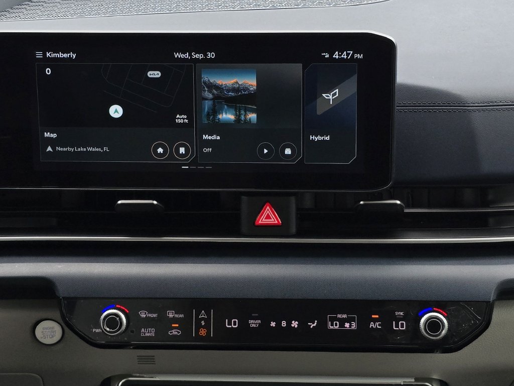 Certified 2025 Kia Carnival EX FWD image 25