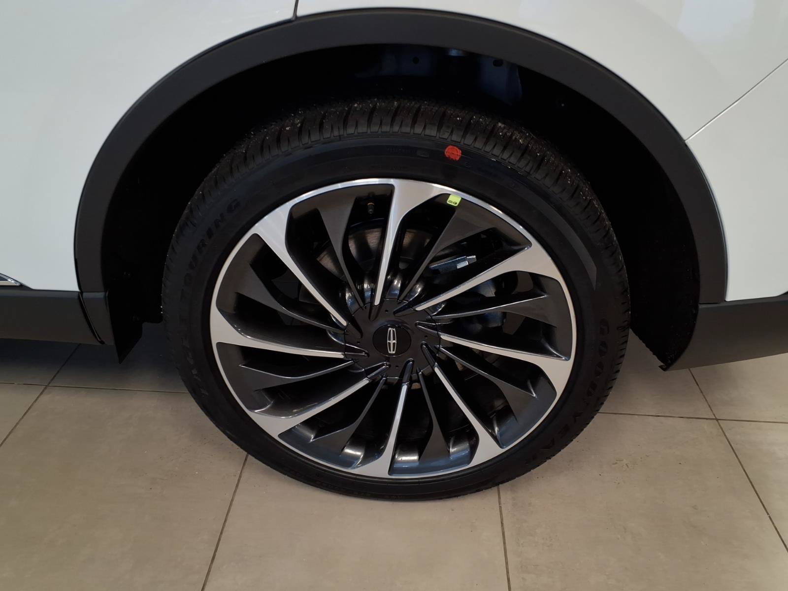 New 2026 Lincoln Aviator Reserve w/ Illumination Package AWD/4WD image 14