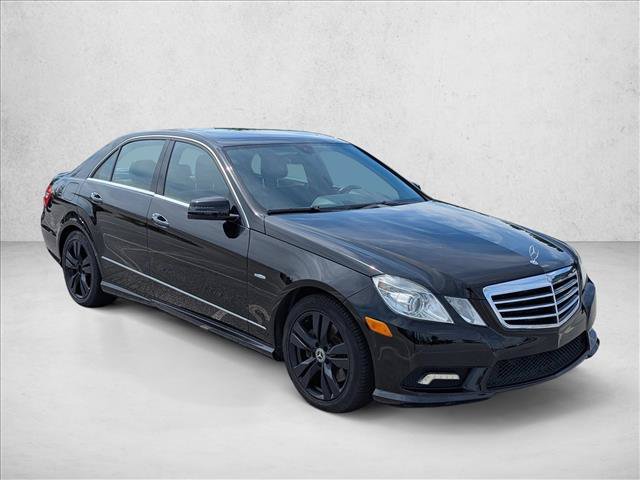 Used 2011 Mercedes-Benz E 350 BlueTEC Sedan image 3