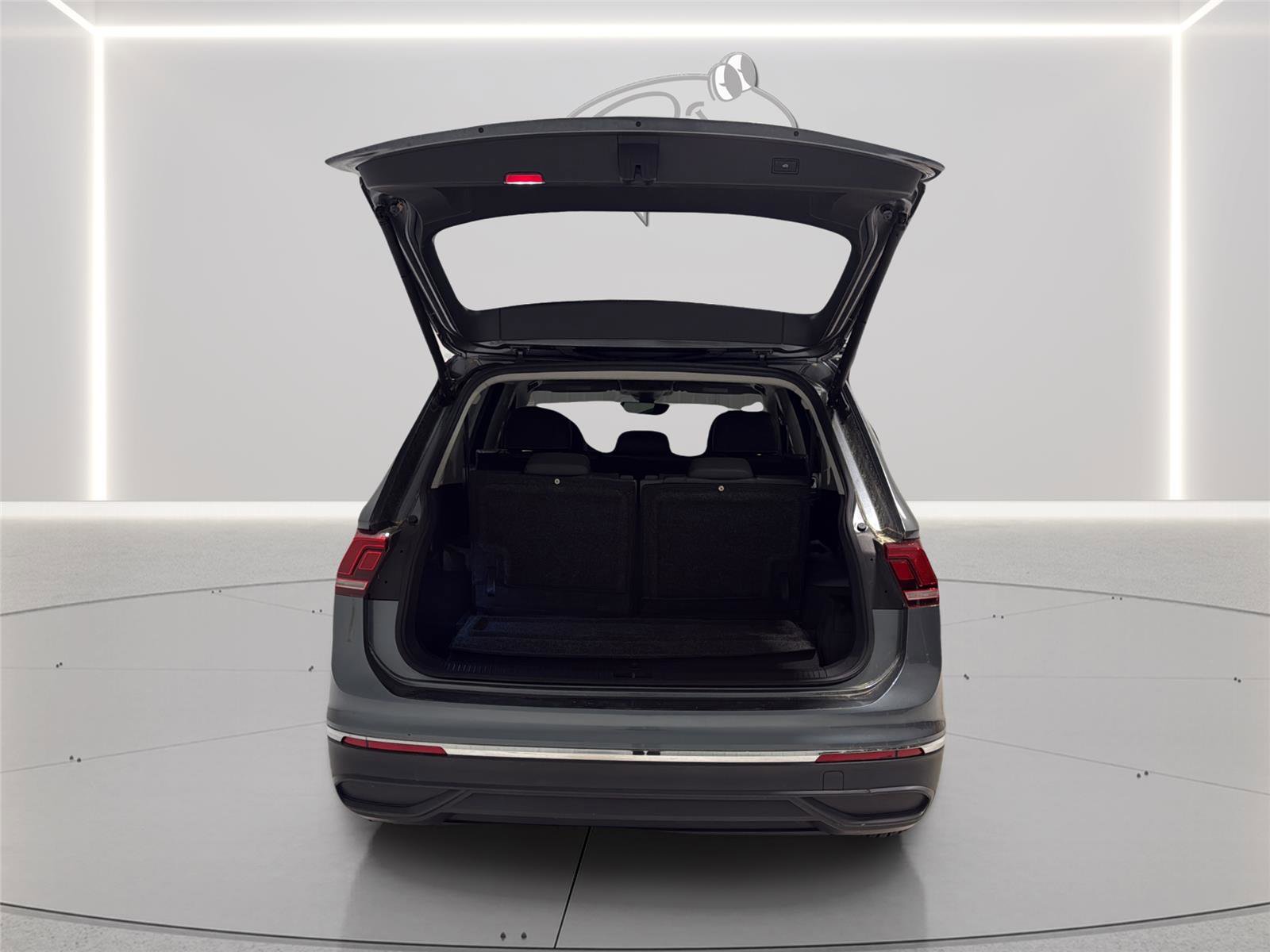 Used 2022 Volkswagen Tiguan SE FWD image 9