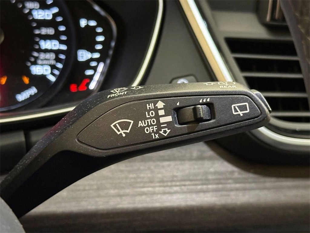 Used 2024 Audi Q5 2.0T Premium w/ Convenience Package image 25