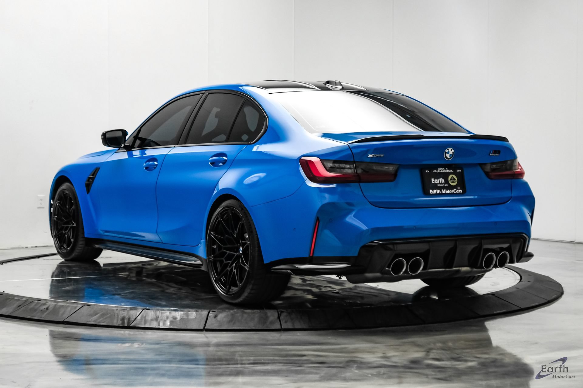 Used 2024 BMW M3 Competition w/ M Carbon Exterior Package AWD/4WD image 11