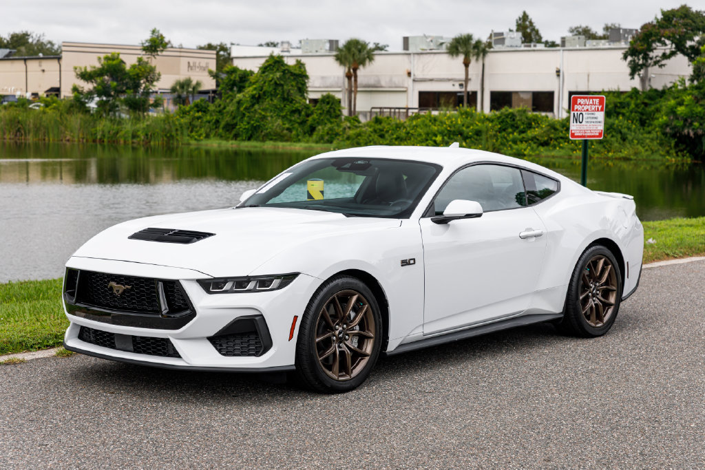 Used 2024 Ford Mustang GT Premium RWD image 12