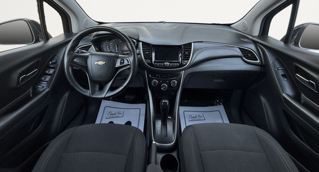 Used 2021 Chevrolet Trax LS AWD/4WD image 16