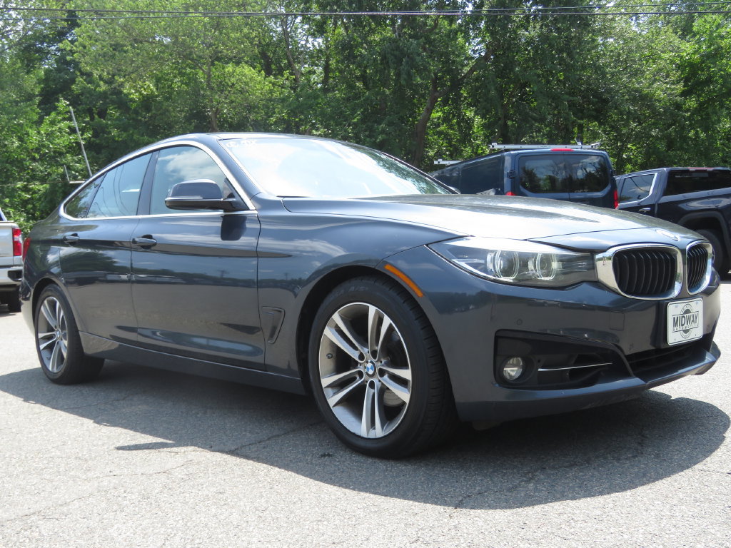 Used 2019 BMW 330i Gran Turismo xDrive w/ Convenience Package AWD/4WD image 3